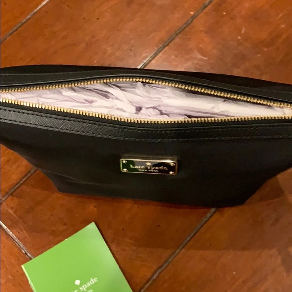 NWT Kate‎ Spade Jodi cosmetic bag!
